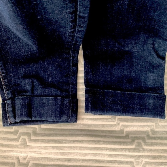 J Brand Women’s Jeans (Night Shadow) Dark Indigo Wash. Cuffed. Size 29 - Picture 6 of 12